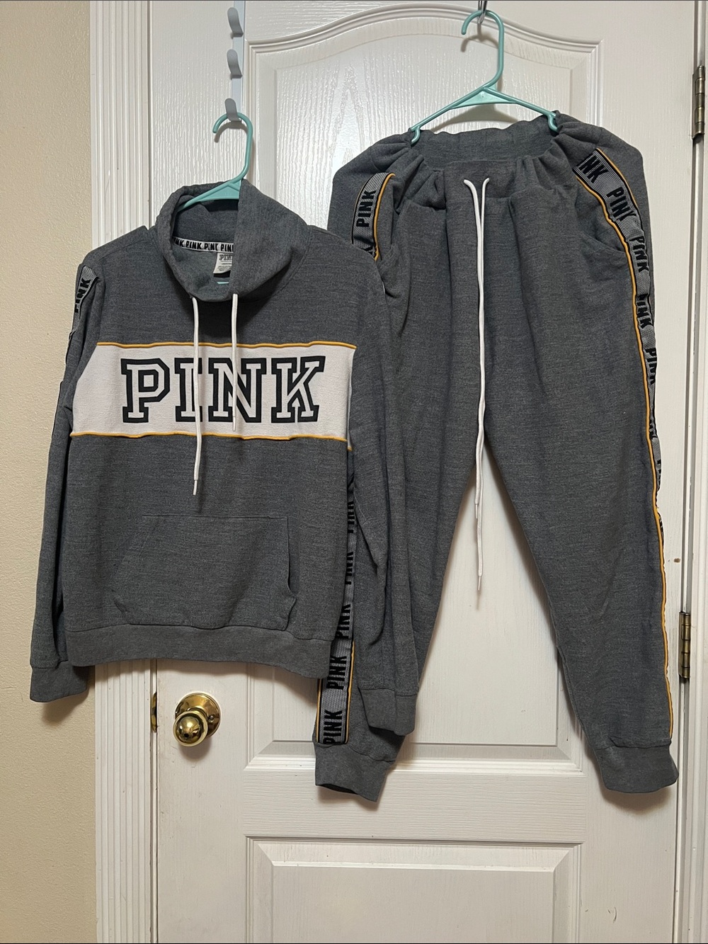 PINK vs Gray Logo Pullover & Jogger Set